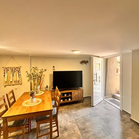 Entela Kalivia (Thasos)